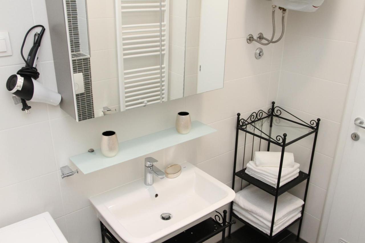 Apartment Biondic - Villa Sunce Senj  Exteriör bild